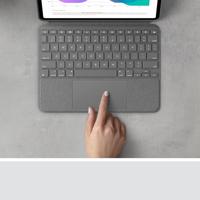 Logitech Combo Touch for iPad Pro 11-inch (1st, 2nd, and 3rd generation) - thumbnail