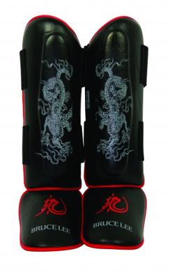 Bruce Lee Beenbeschermers Dragon Deluxe Zwart/rood Maat S/m Bruce Lee Beenbeschermers Dragon Deluxe Zwart/rood Maat S/m