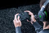 Razer Wolverine V2 - Bedrade Gaming Controller voor Xbox Series X|S + Xbox One + PC (2 opnieuw toewijsbare multifunctionele knoppen, Hair Trigger-modus met trigger-stops) Zwart - thumbnail
