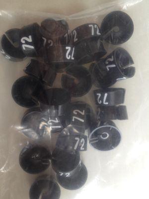 MB zwart/wit 72 voor op kledinghanger