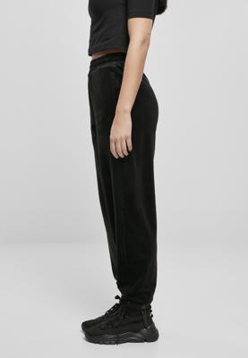 Urban Classics / joggingbroek Ladies Velvet in zwart Urban Classics / joggingbroek Ladies Velvet in zwart