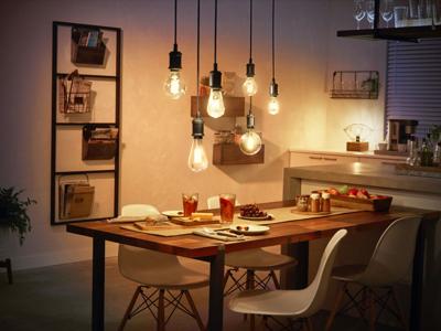 Philips HUE Lichtbron E27 Filament ST64 White