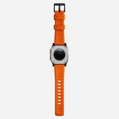 Nomad Rugged Strap Apple Watch (Ultra) 42mm / 44mm / 45mm / 49mm Orange Connector Black
