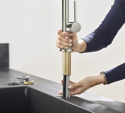 Hansgrohe Talis M54 ééngreeps keukenmengkraan 210 met uittrekbare vuistdouche en sBox, 2 straalsoorten, rvs look Hansgrohe Talis M54 ééngreeps keukenmengkraan 210 met uittrekbare vuistdouche en sBox, 2 straalsoorten, rvs look