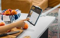 Twelve South HoverBar Tower | Universele tablet- en iPad-vloerstandaard met meerdere hoeken voor Apple Fitness +, peloton/stationaire fietsen, oefeningen en meer (wit) - thumbnail