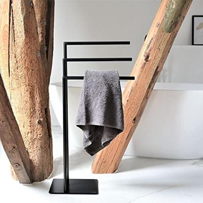 Handdoekrek Sealskin Tube 3-armig Vrijstaand Zwart Handdoekrek Sealskin Tube 3-armig Vrijstaand Zwart