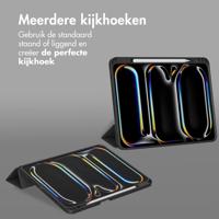 Accezz Smart Silicone Bookcase voor Apple iPad Pro 13 (2024) M4 Tablethoesje Zwart - thumbnail