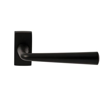 Hardbrass Deurkruk Mikonos op rechthoekig rozet - zwart Hardbrass Deurkruk Mikonos op rechthoekig rozet - zwart