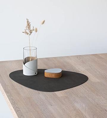 LIND DNA - Dinner Mat Curve - Placemat 37x44cm Nupo Caviar LIND DNA - Dinner Mat Curve - Placemat 37x44cm Nupo Caviar