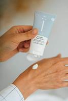 Naïf Vrouwen Circular Face Scrub 50ml - thumbnail