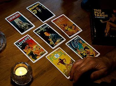 UPG Pulp Tarot Deck bevat 78 sensationele kaarten