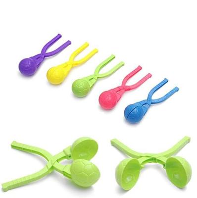 Zand schimmel gereedschap sneeuw bal Maker Funny outdoor sport strand speelgoed willekeurige kleur (voetbal)