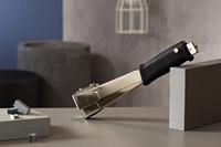 Rapid Hamertacker R54 voor nieten van 10 tot 14mm voor de bouw met bufferplaat - thumbnail