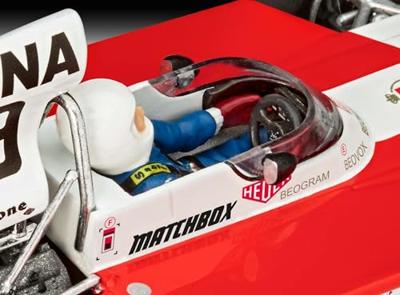 Revell modelbouwpakket - surtees ts16/03 formule 1 1:32 - 78dlg. - incl. basiskleuren verf