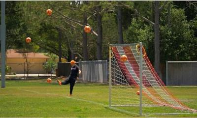 Kickerball Voetbal Oranje Maat 4