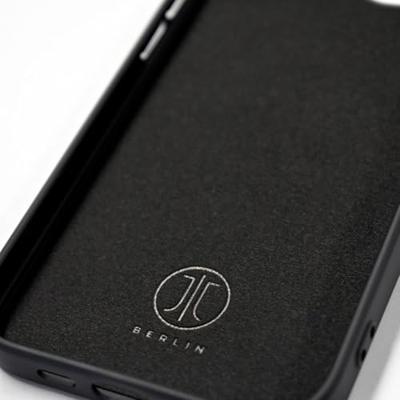 JT Berlin BackCase Pankow Soft Backcover Apple iPhone 16 Pro Zwart Inductieve lading JT Berlin BackCase Pankow Soft Backcover Apple iPhone 16 Pro Zwart Inductieve lading
