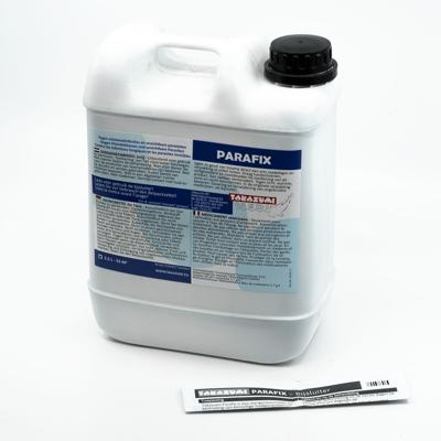 Takazumi Parafix 2,5L - Bestrijd Huidparasieten en Schimmels voor Gezonde Vijvervissen