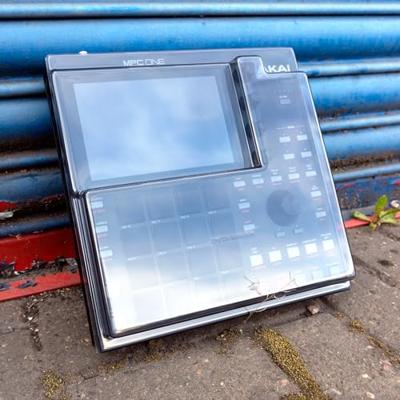 Decksaver AKAI MPC One & One+ Cover