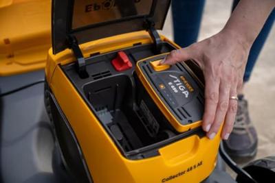 Stiga Collector 48 S AE Kit Accu Grasmaaier | 5 serie | 1,3 kW | 46 cm | zelfrijdend | ergo | inclusief 1x 5Ah accu en lader - 2L0482008/ST1