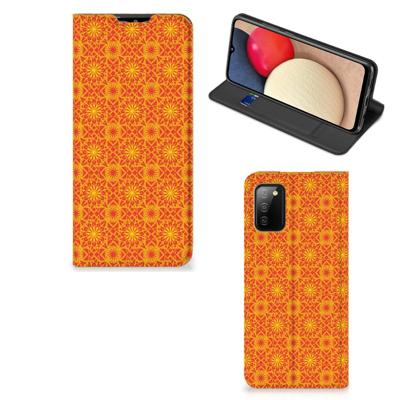 Samsung Galaxy M02s | A02s | Hoesje met Magneet | Batik Oranje