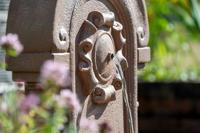 dobar Tuinfontein met LED&apos;s en zonnepaneel (Poseidon/zandsteen) - thumbnail