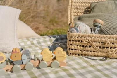 Little Dutch Little Farm kip blokkentrein - thumbnail