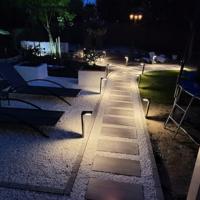 Set van 2 Maine Solar padverlichting prikspot - Geschikt voor buiten IP65 - Sfeervol 3000K warm wit licht - 2 lichtstanden - Zwart - 2 jaar garantie - Sokkellamp - thumbnail