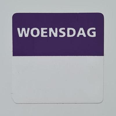 Etiket woensdag wit/paars 25x25mm 500 st