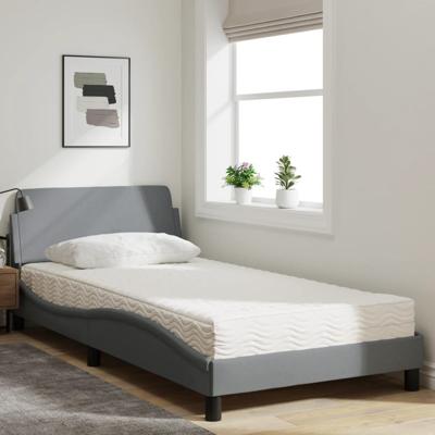 Bed met matras stof lichtgrijs 100x200 cm