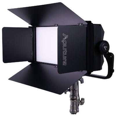 Aputure Nova P600c Barn door