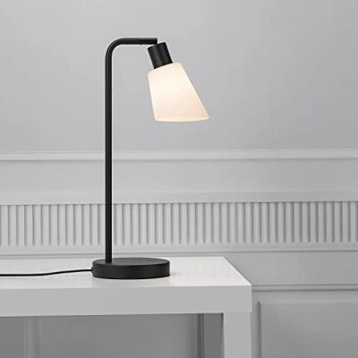Zwarte tafellamp met E14 fitting schakelaar en glazen kap Nordlux 'Molli' Zwarte tafellamp met E14 fitting schakelaar en glazen kap Nordlux 'Molli'