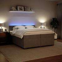 Boxspring met matras fluweel lichtgrijs 200x200 cm - thumbnail