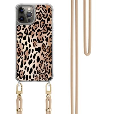 iPhone 12 (Pro) hoesje met beige koord - Golden wildcat