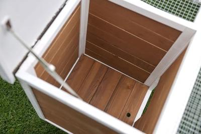 Buitenverblijf voor kleine dieren - KERBL - 132 x 102 x 59 cm - Geïntegreerd huis - Gaas