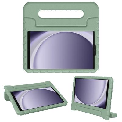 Accezz Kidsproof Backcover met handvat Samsung Galaxy Tab A9 Tablethoesje Groen