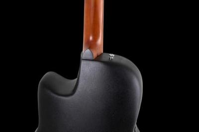 Ovation CE44-RBB Celebrity Elite Mid Depth Reverse Blue Burst elektrisch-akoestische westerngitaar