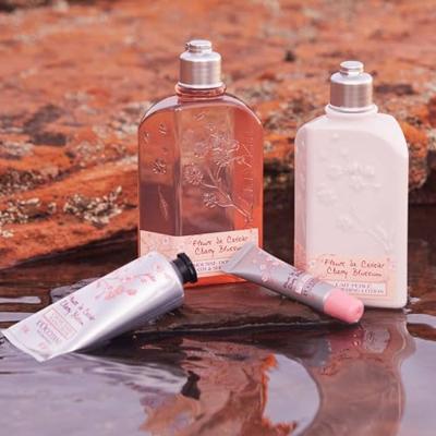 L&apos;Occitane Cherry Blossom Bath & Shower Gel 250ml Douche & bad - thumbnail