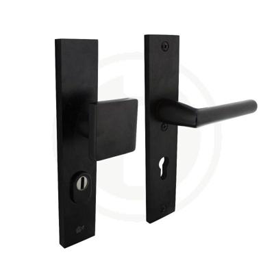 SKG3 Veiligheidsschilden rechthoekig geveerd greep/kruk profielcilindergat 72mm met kerntrek beveili SKG3 Veiligheidsschilden rechthoekig geveerd greep/kruk profielcilindergat 72mm met kerntrek beveili