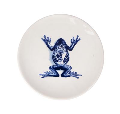 ROYAL DELFT - Wunderkammer - Bord 20cm Frog ROYAL DELFT - Wunderkammer - Bord 20cm Frog