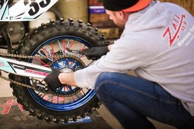 Stahlwille 12373 Bremssattelbuerste, Stahldraht Remzadelborstel 1 stuk(s) Stahlwille 12373 Bremssattelbuerste, Stahldraht Remzadelborstel 1 stuk(s)