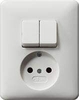 Gira combinatie serieschakelaar en wandcontactdoos zonder randaarde zuiverwit mat - thumbnail