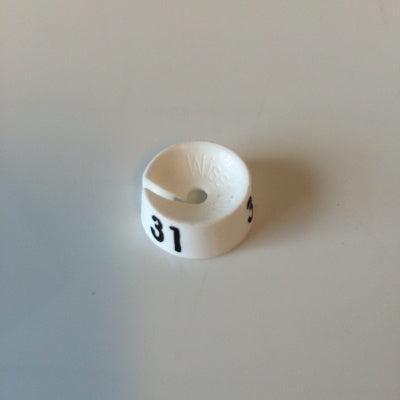 MB wit/zwart 31 voor op kledinghanger