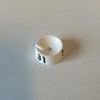 MB wit/zwart 31 voor op kledinghanger - thumbnail