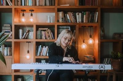 Arturia KeyLab Essential 88 mk3 Keyboard Wit - thumbnail