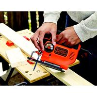 BLACK+DECKER KS801SEK 550W Pendeldecoupeerzaag | In koffer | 1x antisplinterplaatje | 1x Zaagblad - KS801SEK-QS - thumbnail