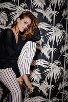 Livingwalls Metropolitan Stories roze behang | 369191 - thumbnail