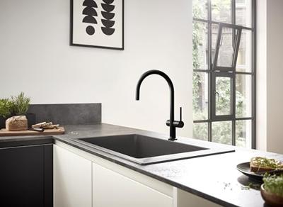 Hansgrohe Talis M54 ééngreeps keukenmengkraan 220 met stopkraan voor vaatwasser, mat zwart Hansgrohe Talis M54 ééngreeps keukenmengkraan 220 met stopkraan voor vaatwasser, mat zwart