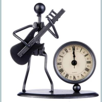 GEWA 980.706 Sculptuur met klok - Gitaar GEWA 980.706 Sculptuur met klok - Gitaar
