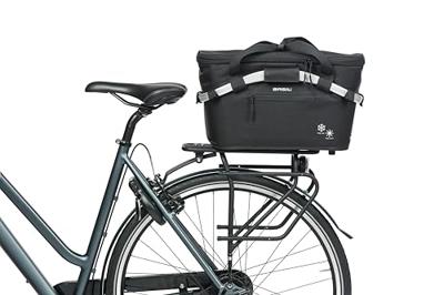 Fietsmand Basil Classic Carry All ISO met MIK bevestiging 18 liter 38 x 21 x 27 cm - zwart Fietsmand Basil Classic Carry All ISO met MIK bevestiging 18 liter 38 x 21 x 27 cm - zwart