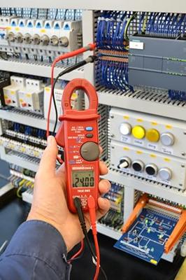 Benning Stroomtangmultimeter | 0,01-400 A | CAT IV 600 V, CAT III 100 V | 1 stuk - 044689 - 044689 - thumbnail